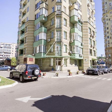 Navit Apartments With Breakfast, Near The Railway Station, The City Center, The Park Kyiv Exterior photo