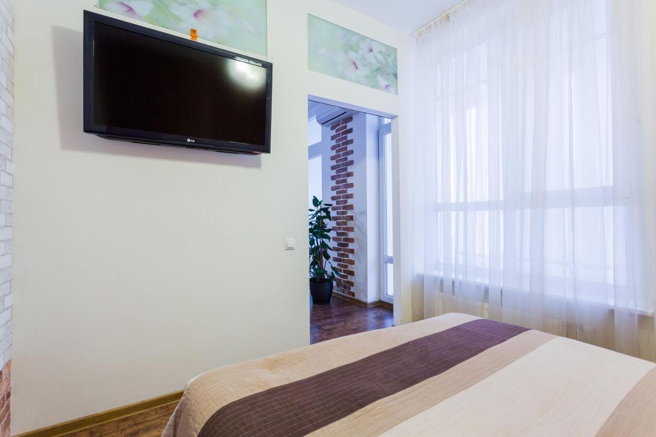 Navit Apartments With Breakfast, Near The Railway Station, The City Center, The Park Kyiv Exterior photo