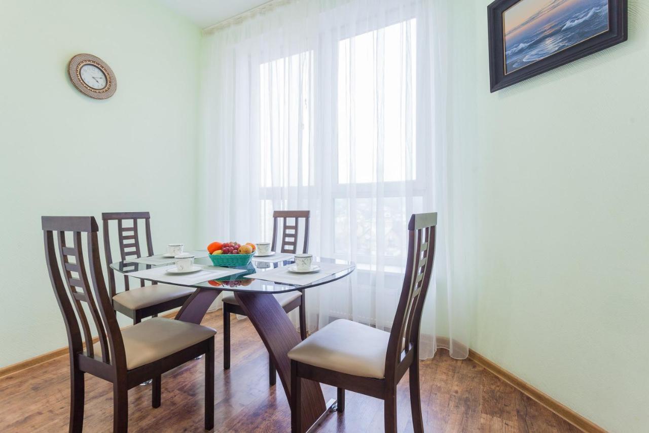 Navit Apartments With Breakfast, Near The Railway Station, The City Center, The Park Kyiv Exterior photo